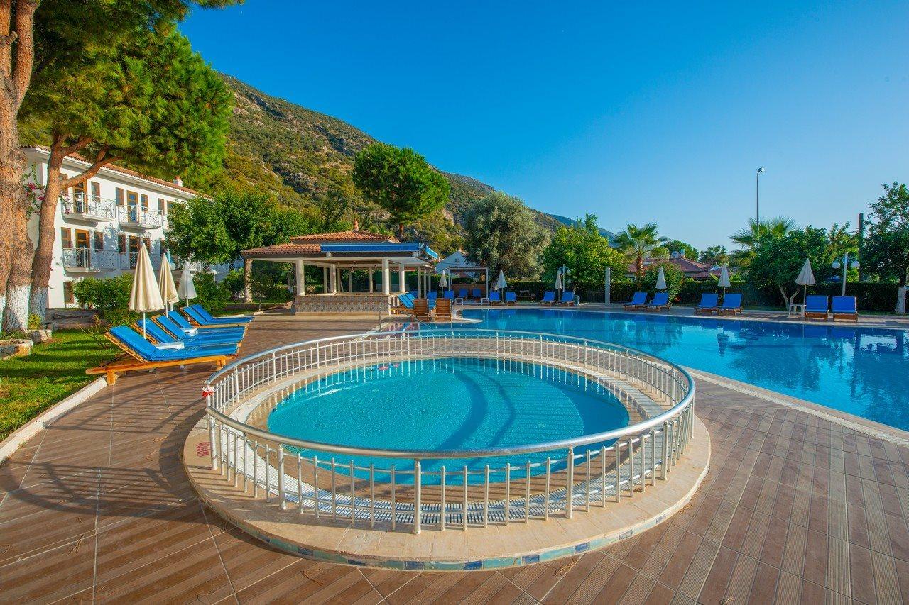 White Hotel Олудениз Екстериор снимка