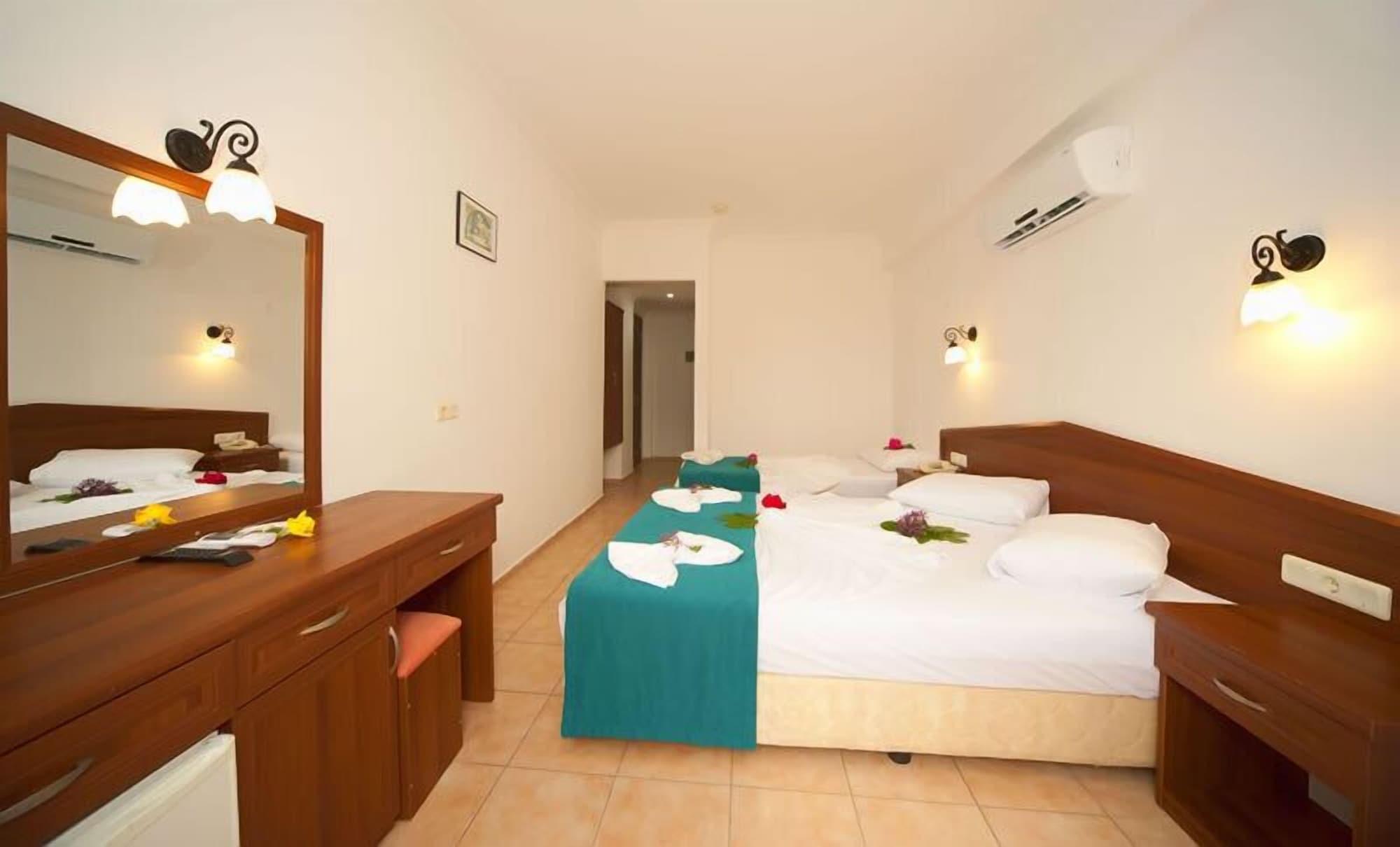 White Hotel Олудениз Екстериор снимка