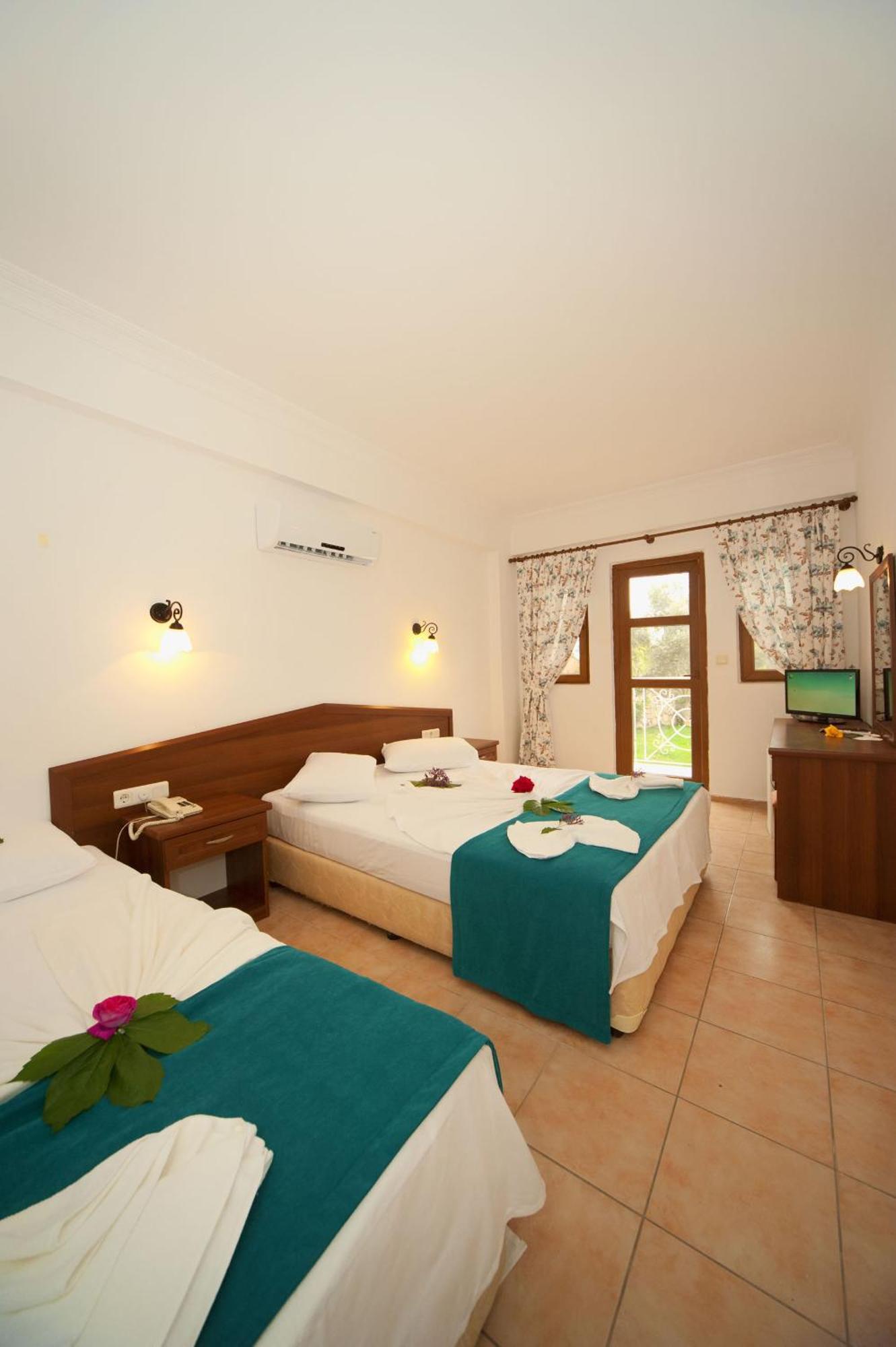 White Hotel Олудениз Стая снимка
